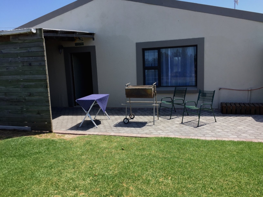 6 Bedroom Property for Sale in Aalwyndal Western Cape